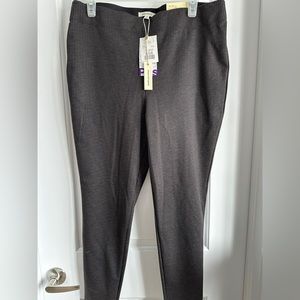 New with tags 1x pull on dress pants